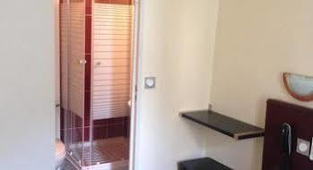 Victory Hotel 2*