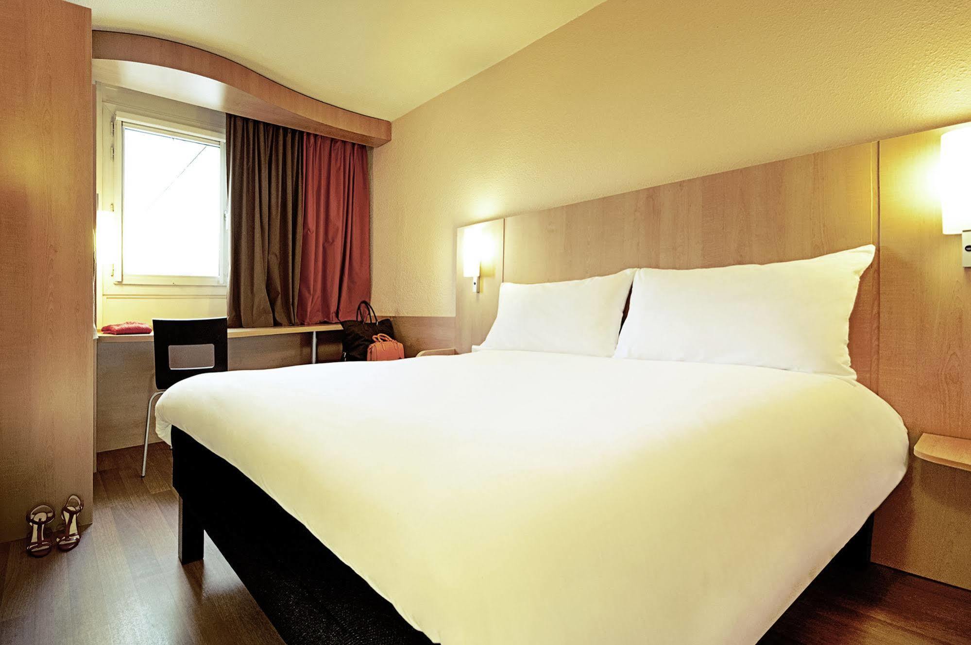 Hotel Ibis Centre Gare Saint Charles 3*