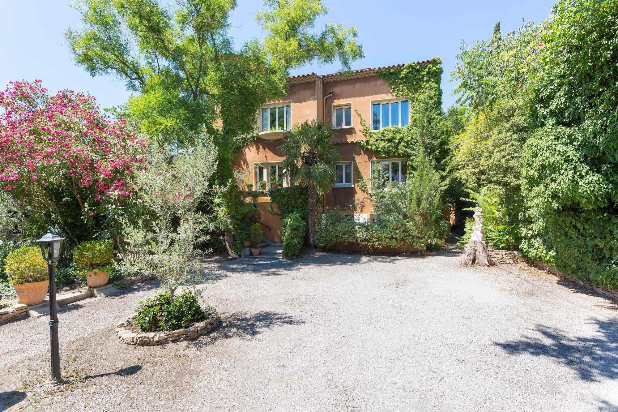 Monticelli 3*