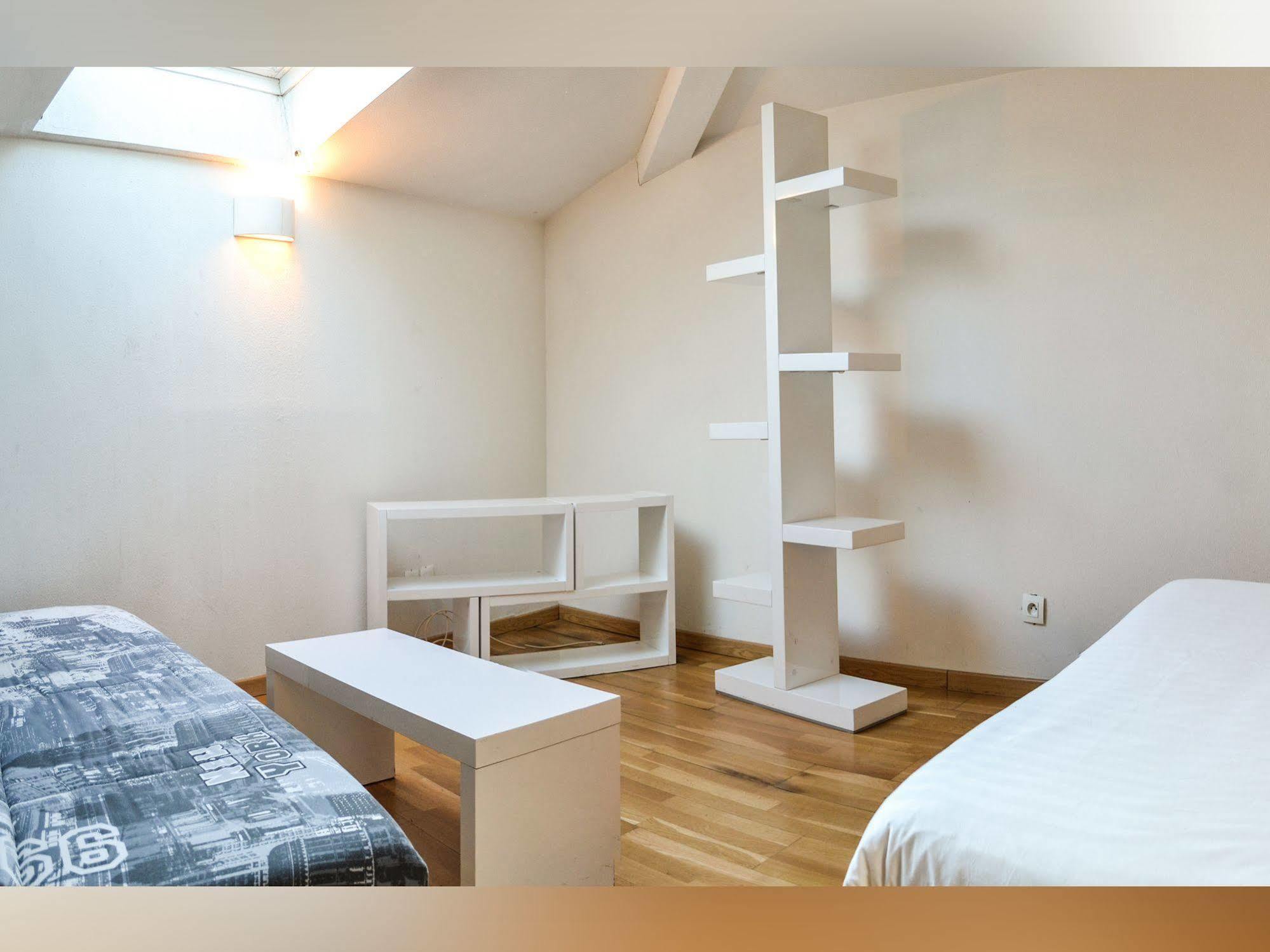 Residhotel Vieux Port 3*