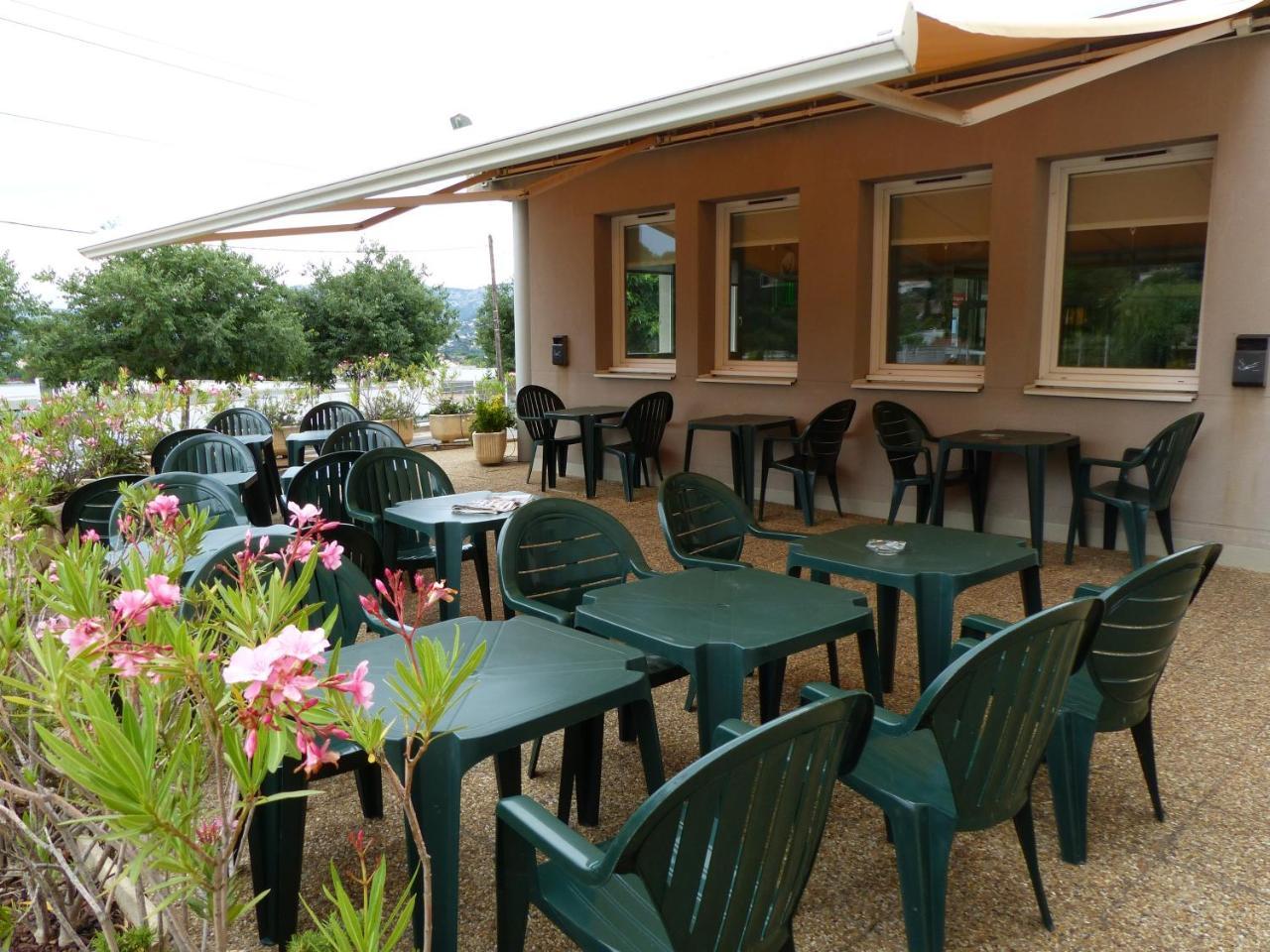 Ibis Budget Valentine Hotel 2*