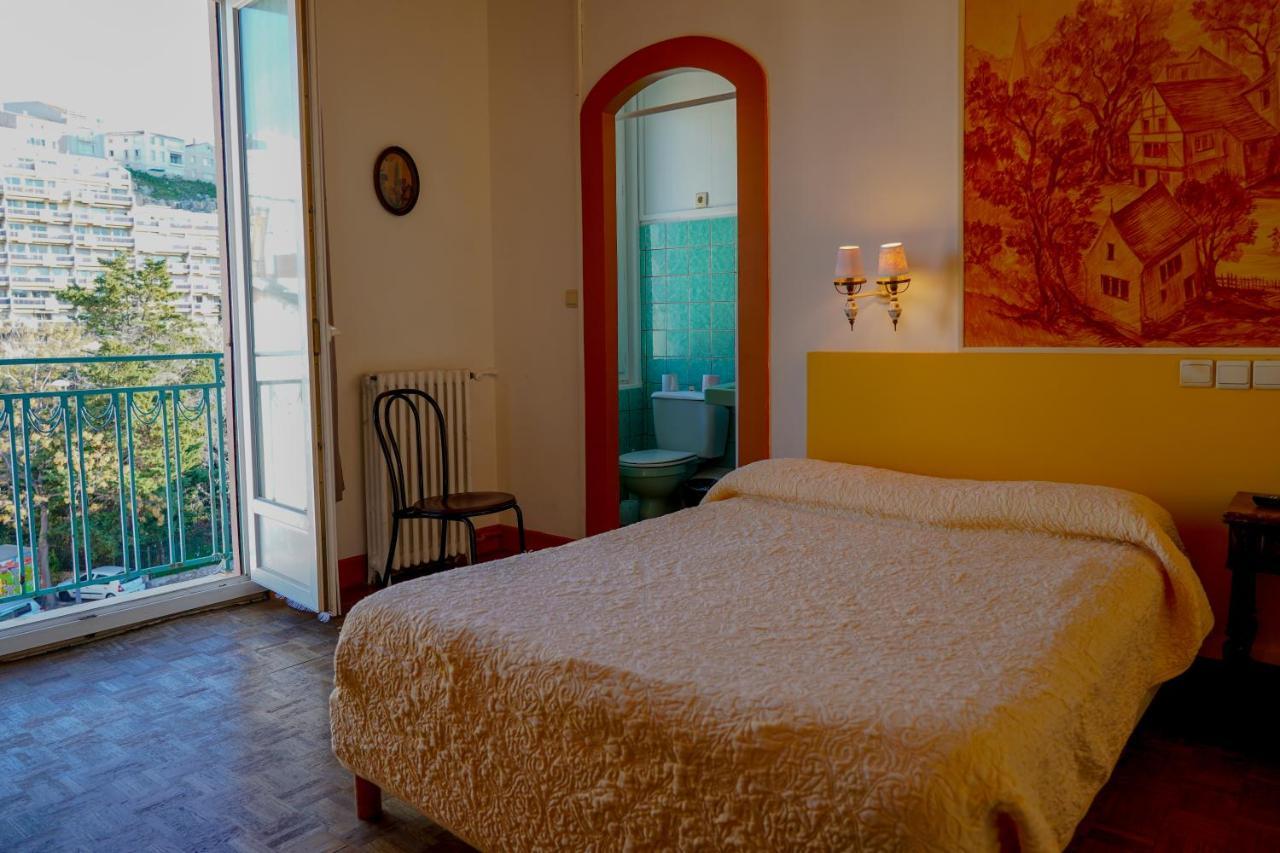 Peron 3* Marseille