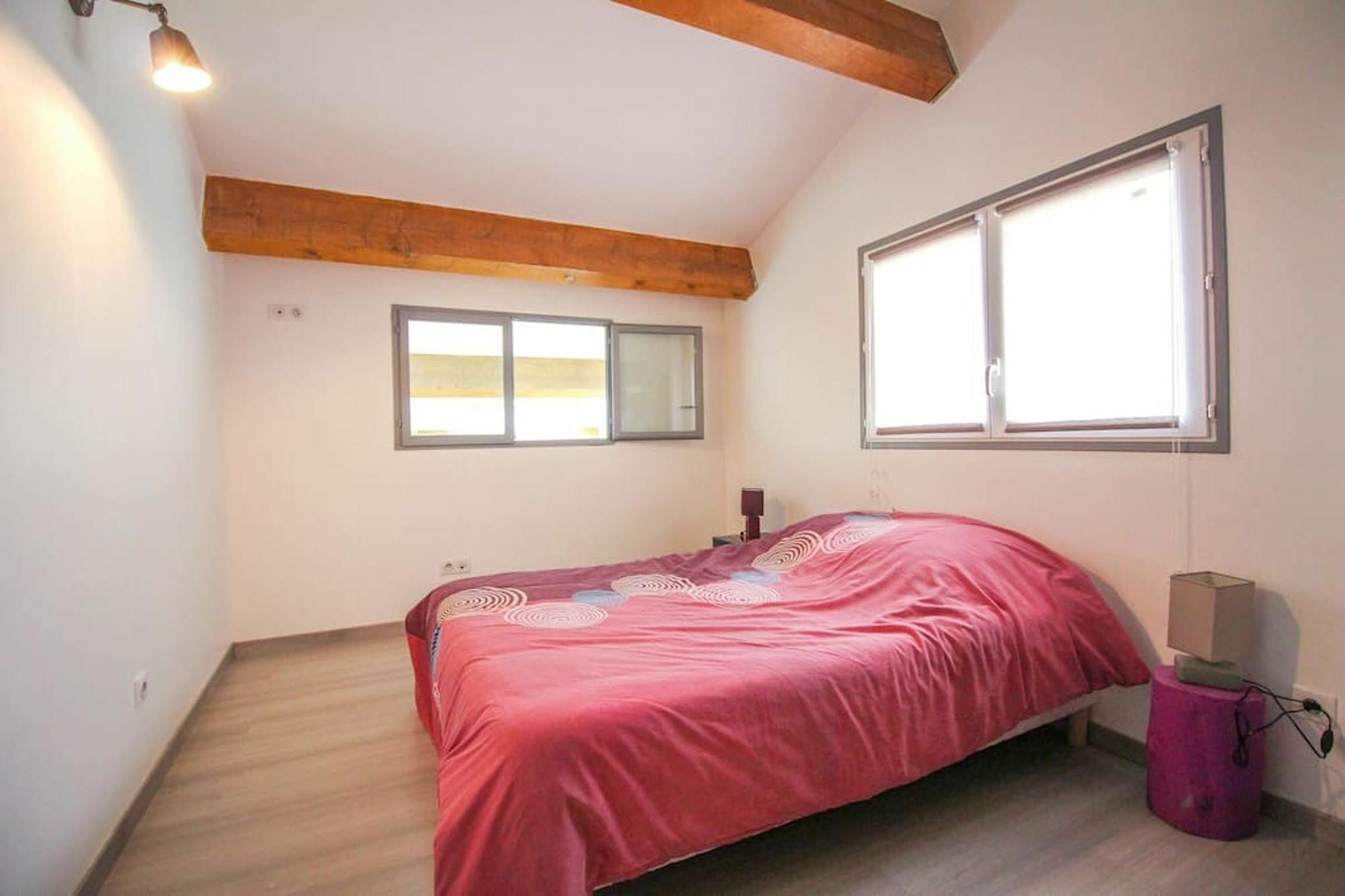 Căn hộ With 2 Bedrooms In Marseille, With Wonderful View, Furn