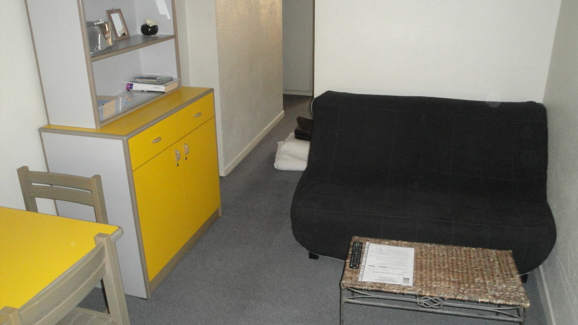 Meublee Services Apartment *