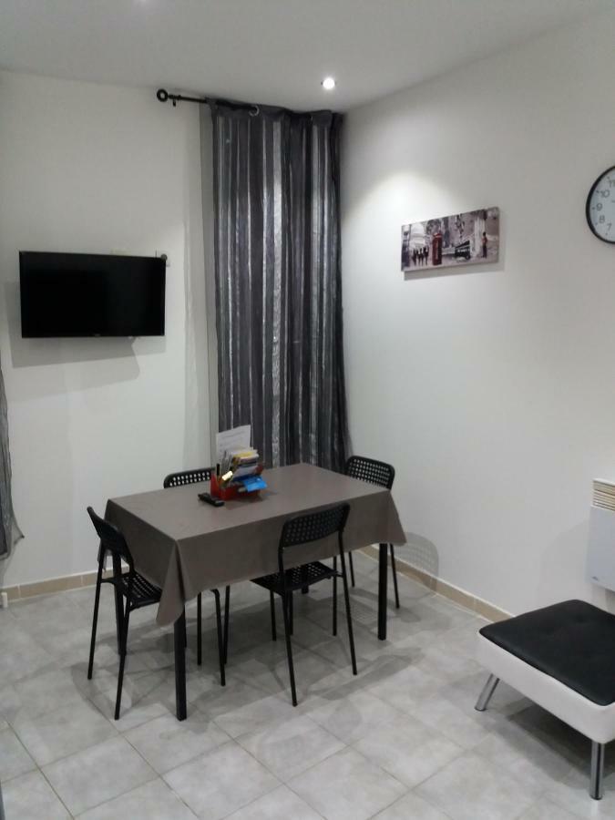 Rodriguez Apartment *