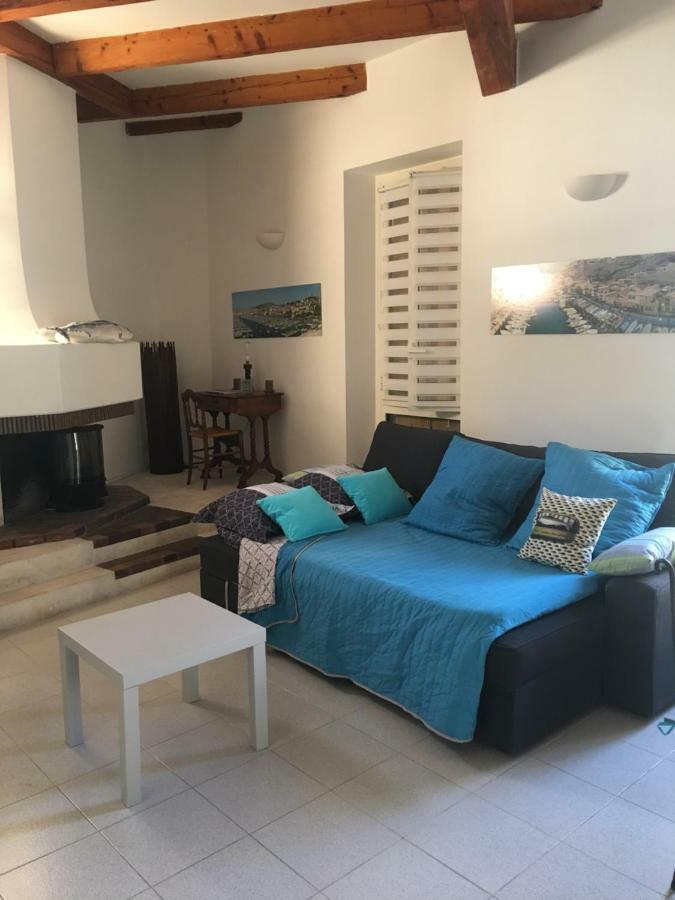 Les Gites De Granier Apartment Marseilles