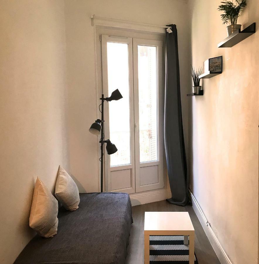 8 Rue Jean Trinquet Apartment *