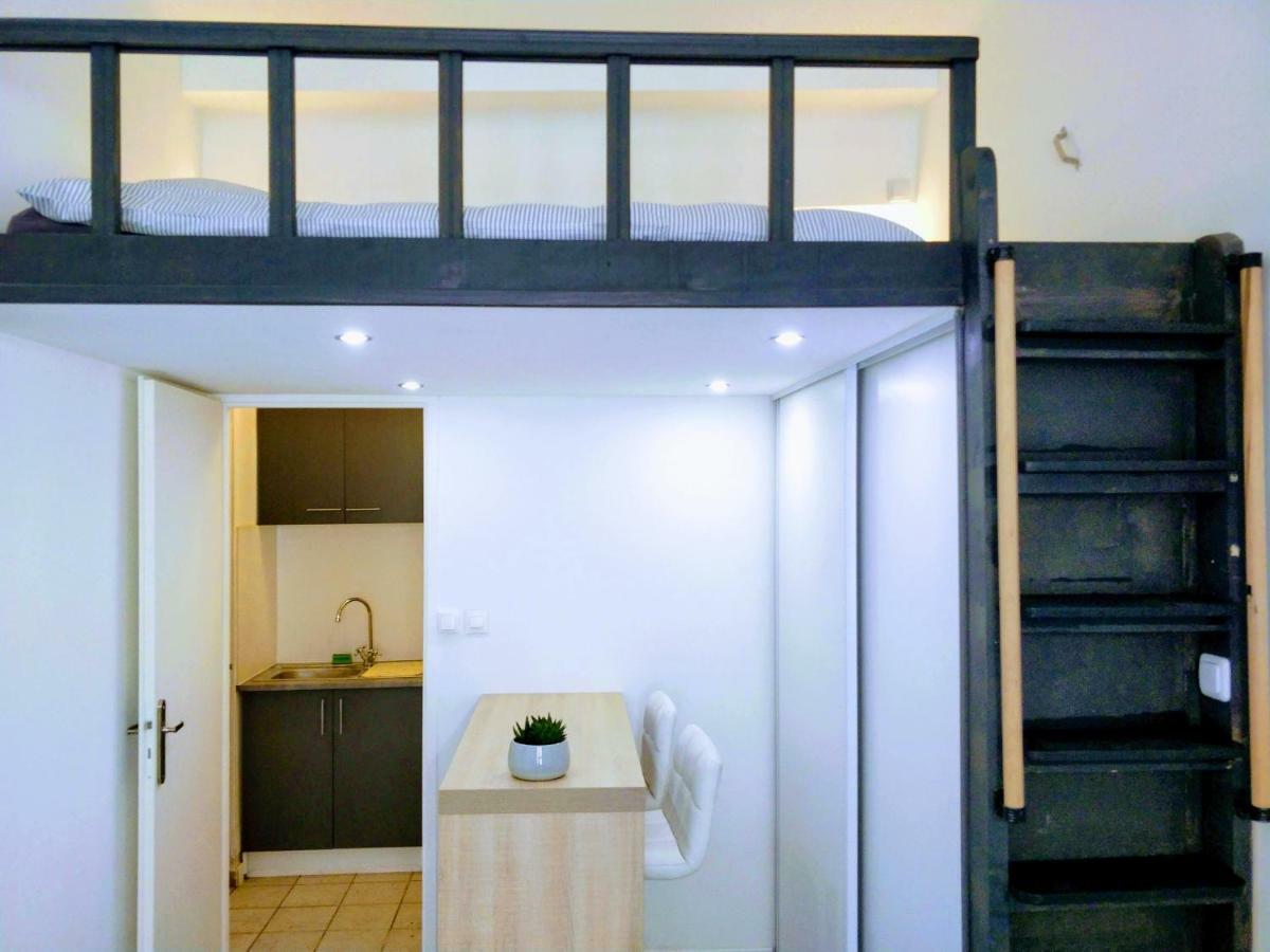 Studio Malpasse Mezzanine A 5 Min Du Metro Apartment *