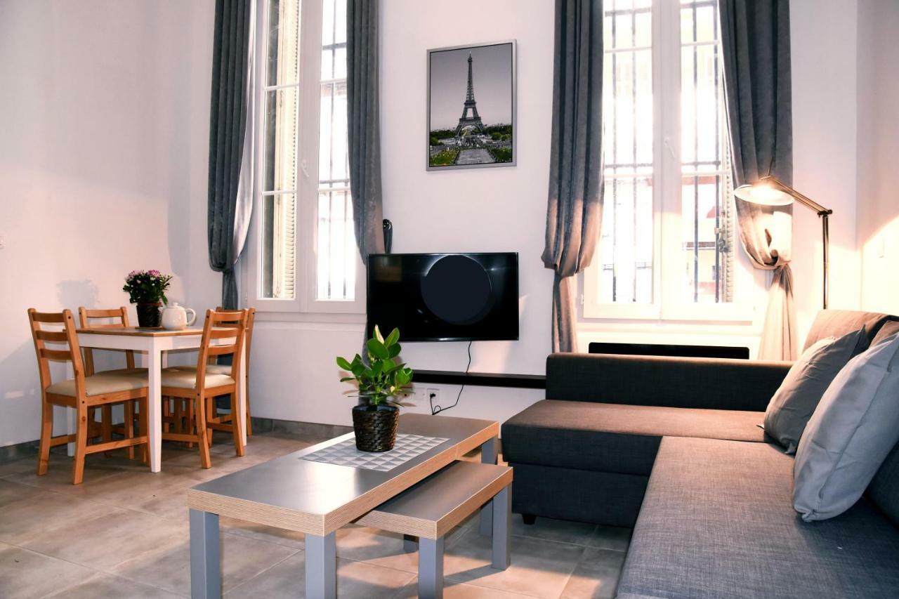 Apartment Duplex Saint Bazille *