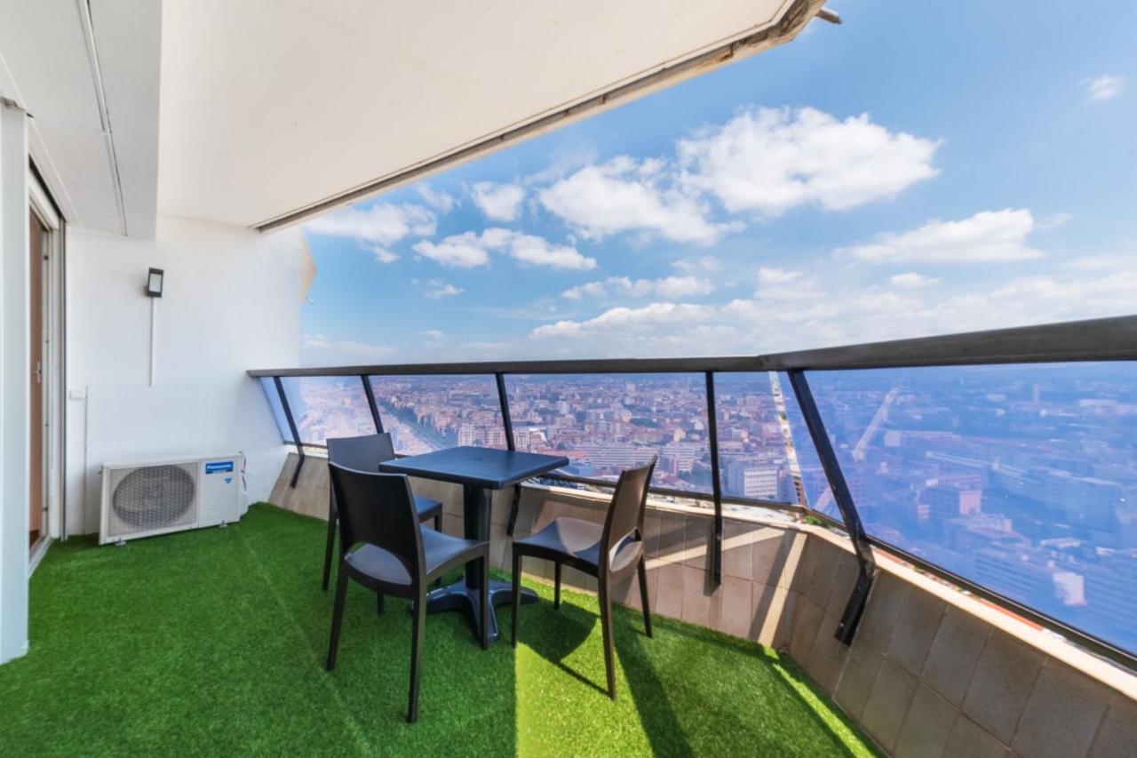 With Swimming-pool Balcony And Breathtaking View On * Marseille