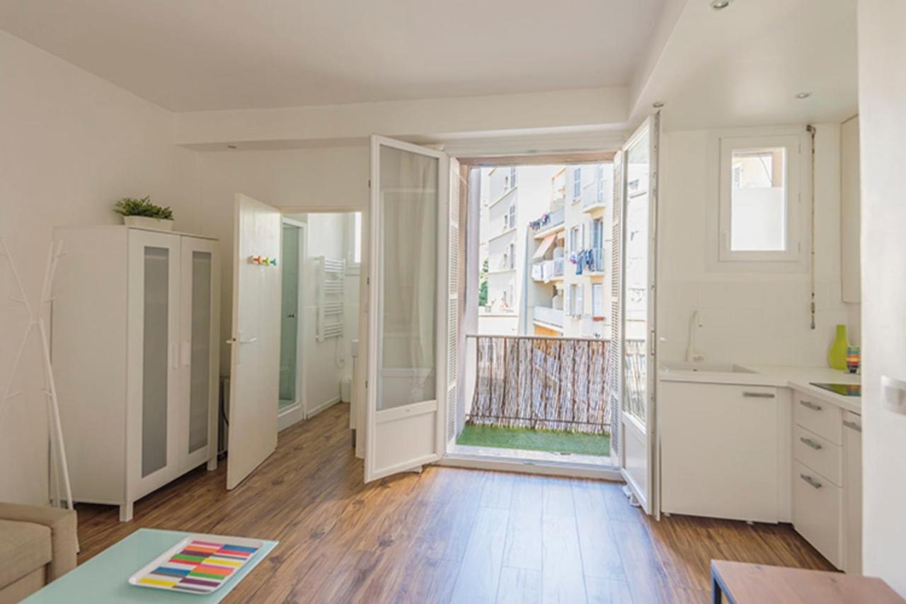 Splendid Bright Apt With Balcony Old Port Căn hộ