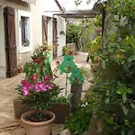 Chambre D\'Hotes Dans Mas A Marseille
