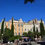 Joli T2 En Hypercentre De Marseille