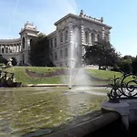 Le Logis Du Palais