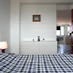 Appartement 3 chambres lumineux avec vue sur la ville - parking couvert gratuit