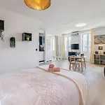Aurora Lov\'Room Proche De Saint Charles