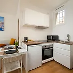 Apartment In The Heart Of Marseille Vieux Port