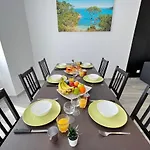 Le tropical Piscine et terrasse Centre-Ville