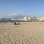 Appartement A 20 Metres De La Plage Avec Balcon