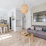 Place: Le Soleil De Marseille S\'Invite Dans Ce T2