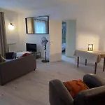 Escale Marseillaise, Grand T2 Calme, Pres Du Vieux Port Pour 2 A 4 Personnes, Nettoyage Rigoureux