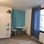 Studio Bleu En Face De La Gare 10Mn Au Vieux Port