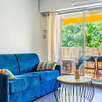 Vieux-Port: Climatise + Balcon