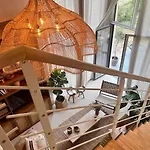 3 Bedroom Duplex With Garden
