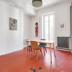Splendide T2 Avec Balcon A 10 Min Du Vieux Port
