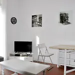 Bright Apartment Close To City Centre