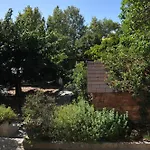 Maison Entiere Avec Un Grand Jardin A 15 Min Du Centre En Transports: Bienvenue A Qg Marseille !