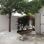 Villa Au Calme Avec Exterieur Et Parking Gratuit Aux Portes D\'Aix Et Marseille Emplacement Ideal