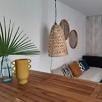 Grand Studio Avec Patio