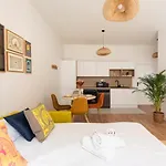 {La Petite Casa De Cezar} * Centre Ville Marseille * Clim