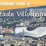 Ideal Couple, Family & Friends - Calme, Lumineux, Balcon - Proche Plages 2Km - Velodrome A 10Min - Olympique Marina - Climatisation & Parking Prive