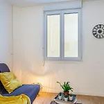 Appartement Tout Equipe En Bord De Mer Plage Des Catalans
