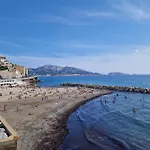Sunny Flat With Sea View