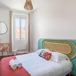 Lumineux Appartement & Joliment Renove