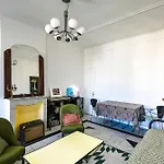 1-Bedroom Apartment Near Downtown