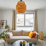 Appart 1 Ch Avec Balcon Et Parking A La Joliette
