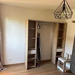 Logement Calme Et Spacieux