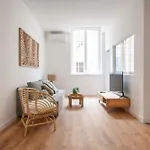3 - Appartement Central, Moderne Et Tout Equipe