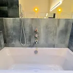 Refurbished 6-Room Marseille Vieux Port