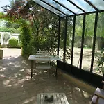 Exceptionnel, Maison De Vacances Dans Parc, Climatisation, Parking, Calme Assure