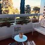 Agreable Appartement Residence Flotte, 8Eme Arrondissement