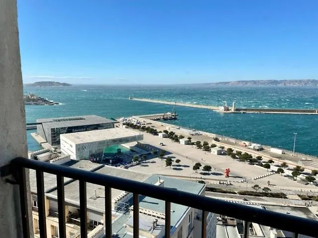 Vue Mer Le Panoramique Vieux-Port De Marseille