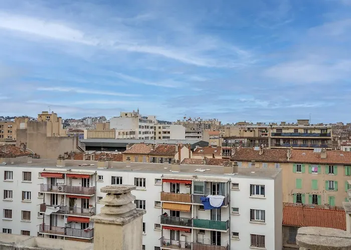 Bel Appartement Epure Et Minimaliste Pour 4 Pers A Marseille