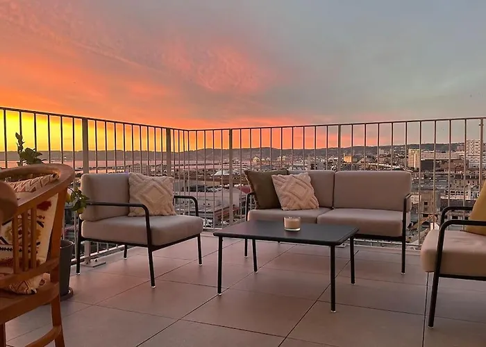 Superbe Appartement En Residence Avec Vue Sur Mer