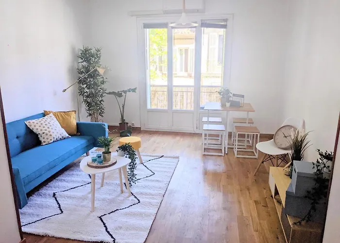 Lovely Bedroom In A Bright & Calm Apartment With Terrace