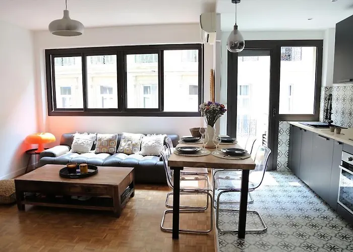 Longchamp -Bel Appartement Hyper Centre